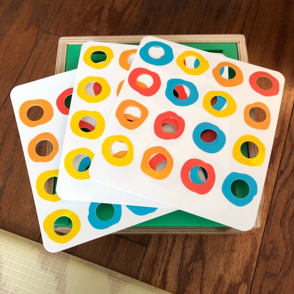 LOVEVERY Match & Tap Hammer Box - Picture 3 of 3